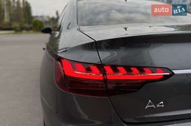 Седан Audi A4 2020 в 