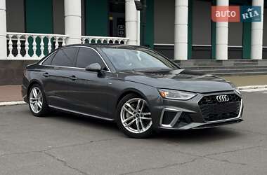Седан Audi A4 2020 в 