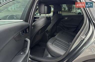 Седан Audi A4 2020 в 