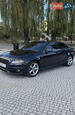 Седан Audi A4 2012 в Львові