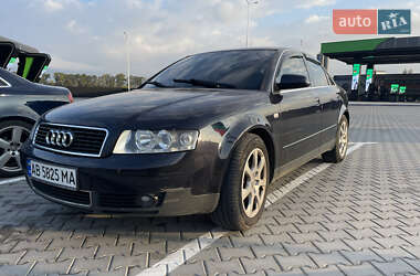 Седан Audi A4 2002 в 