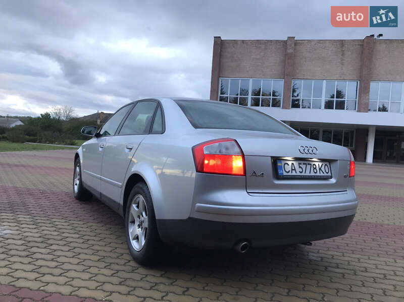 Седан Audi A4 2002 в Корсуне-Шевченковском
