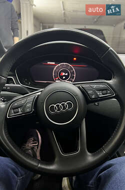 Седан Audi A4 2018 в 