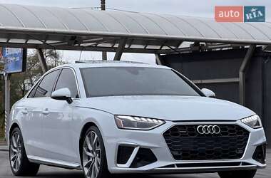Седан Audi A4 2020 в Запоріжжі