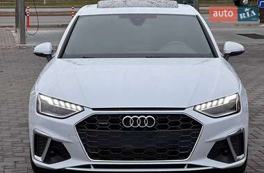 Седан Audi A4 2020 в 