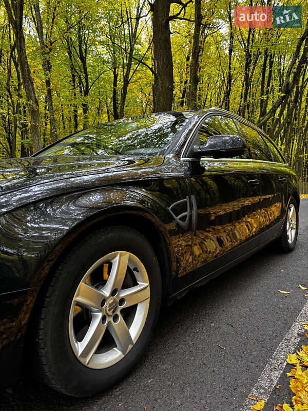 Универсал Audi A4 2012 в Луцке