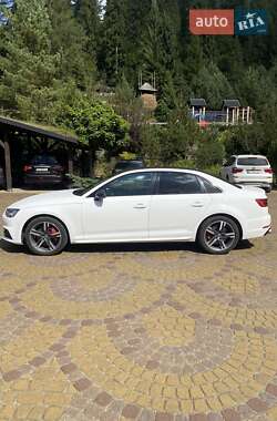 Седан Audi A4 2016 в 