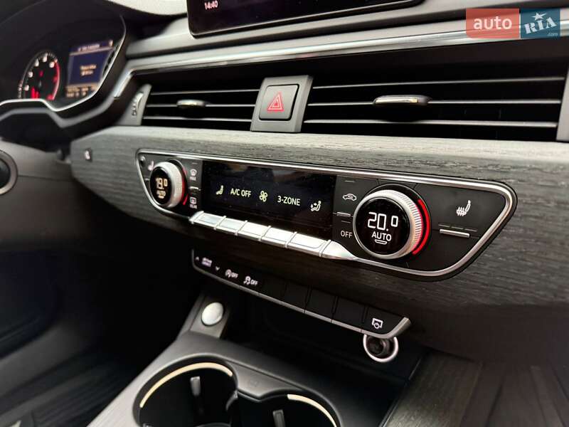 Седан Audi A4 2017 в Києві