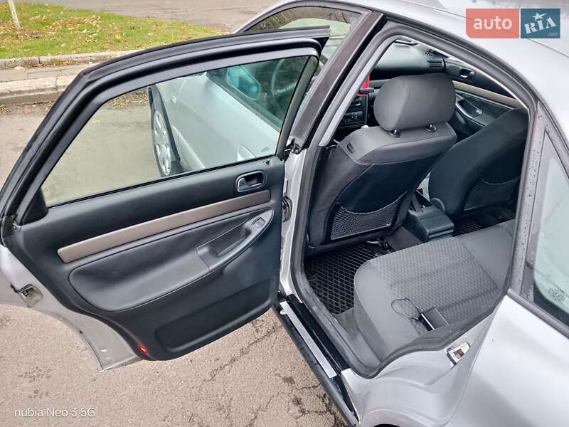 Седан Audi A4 2000 в Слов'янську