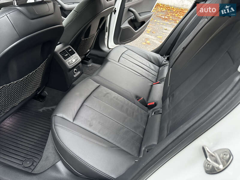 Седан Audi A4 2016 в Белой Церкви