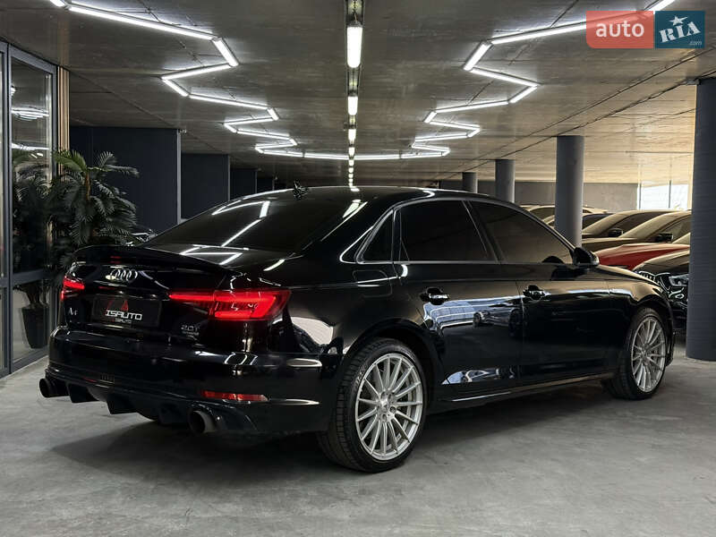 Седан Audi A4 2018 в Одессе