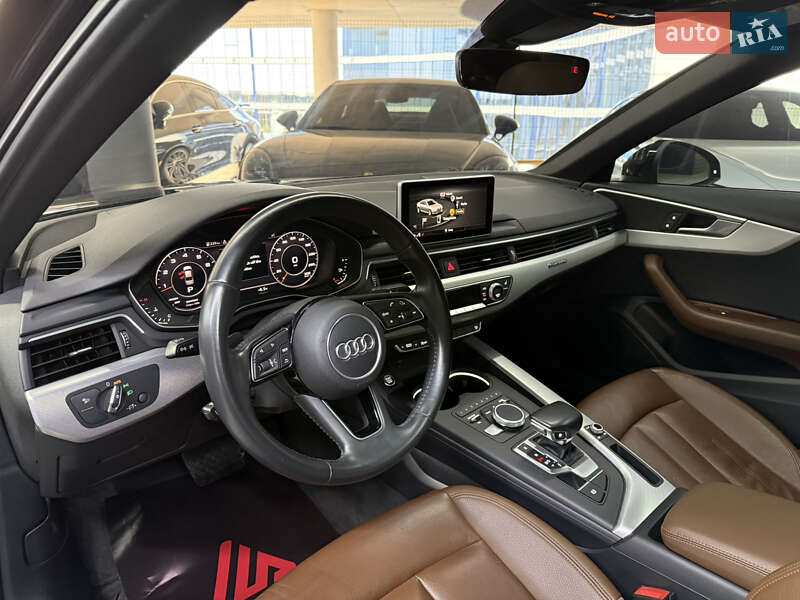 Седан Audi A4 2018 в Одессе