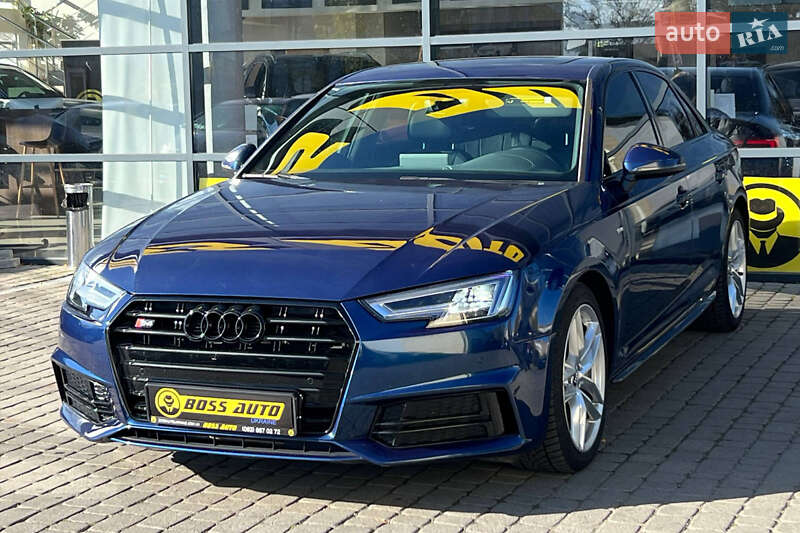 Седан Audi A4 2016 в Івано-Франківську