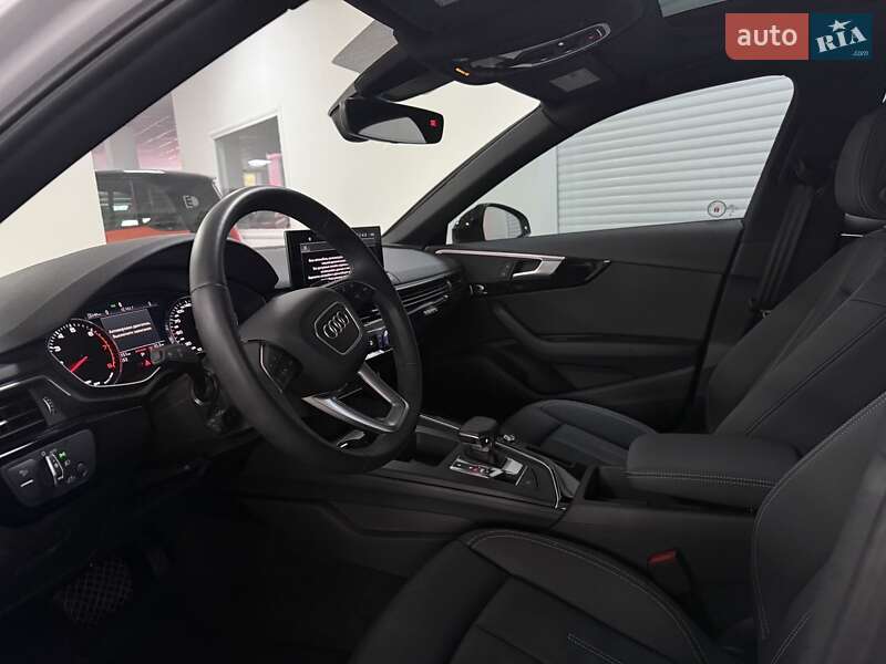 Седан Audi A4 2024 в Полтаві