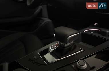 Седан Audi A4 2024 в 