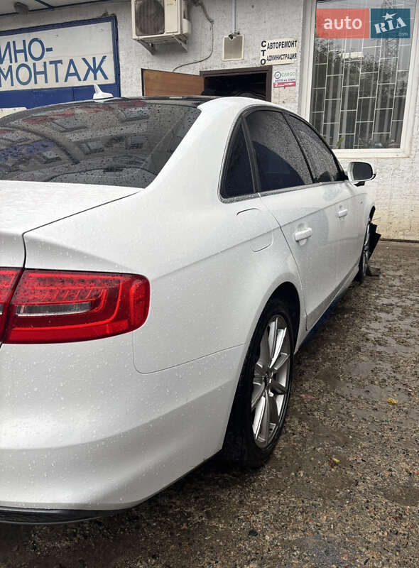 Седан Audi A4 2015 в Харкові