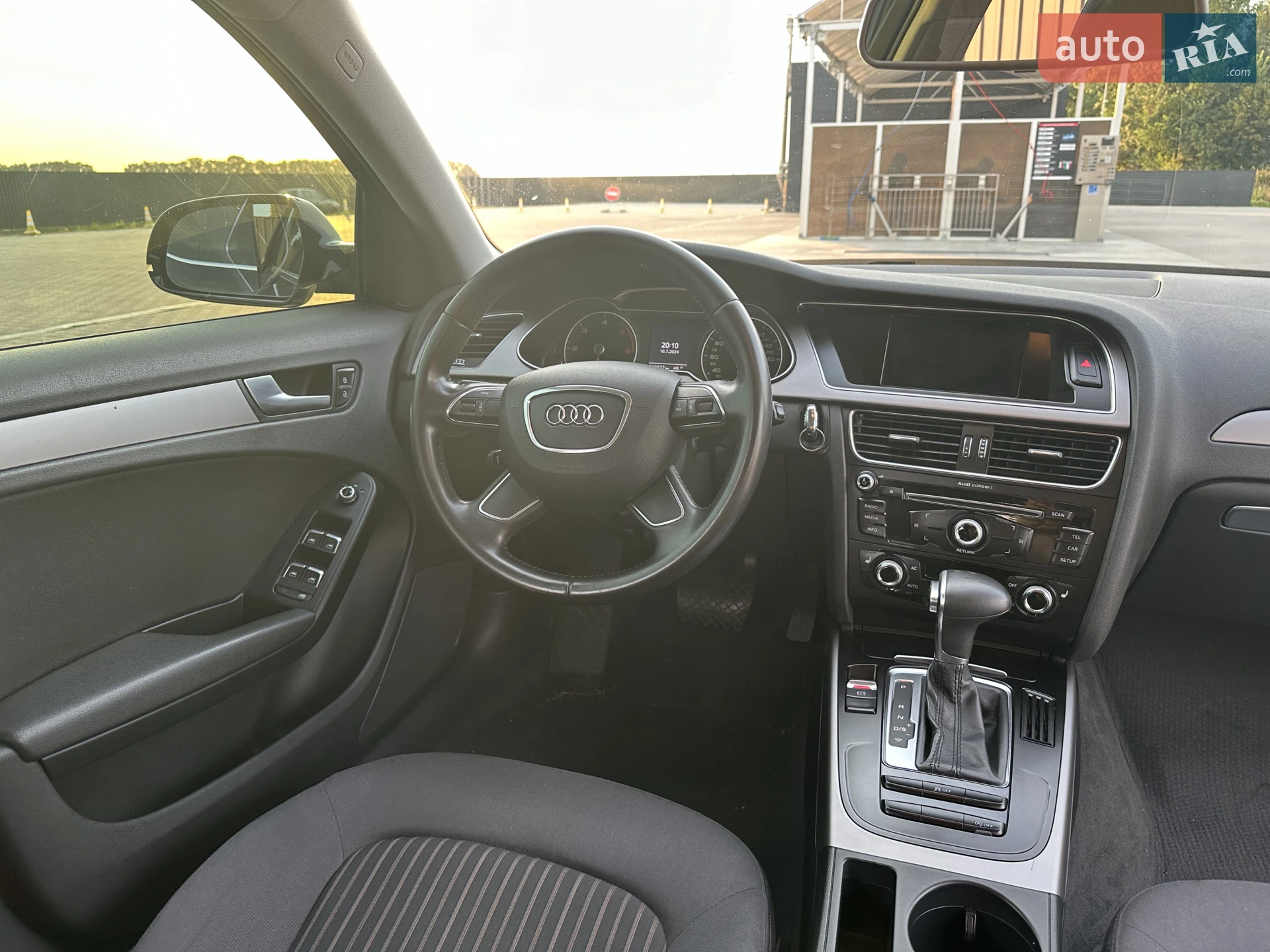 2012 Audi A4 - мініатюра 2
