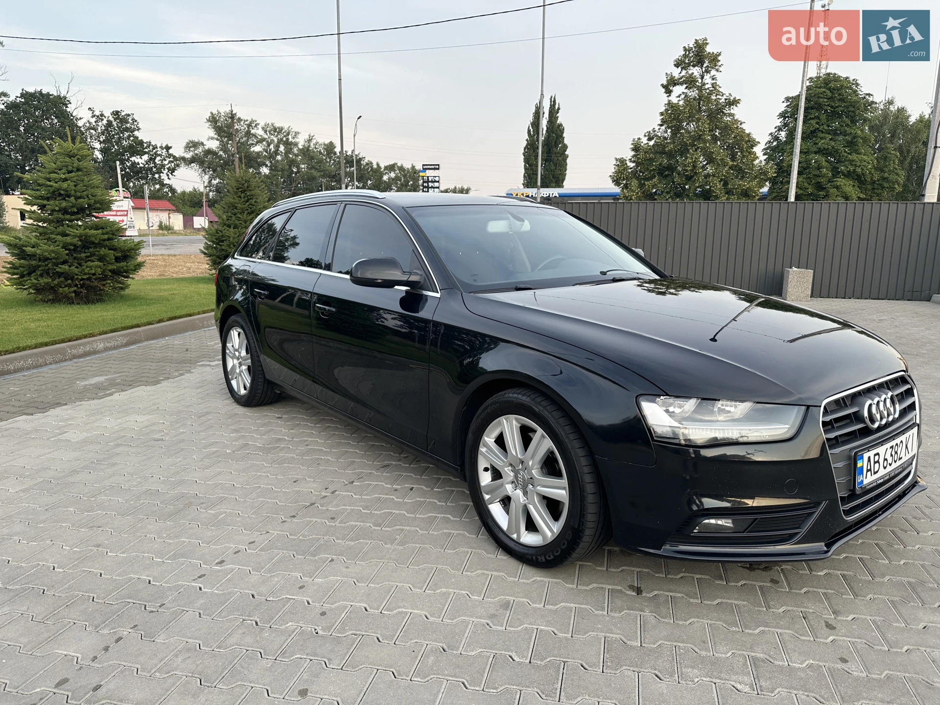 2012 Audi A4 - мініатюра 16