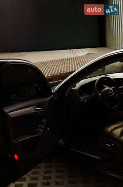 Седан Audi A4 2013 в 