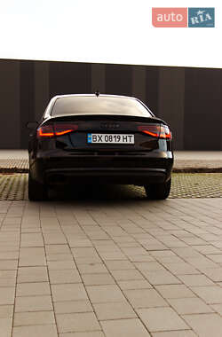 Седан Audi A4 2013 в 