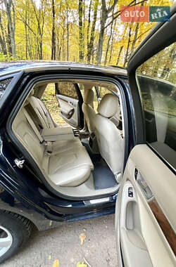 Седан Audi A4 2011 в  фото 15 Седан Audi A4 2011 в