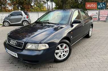 Седан Audi A4 1995 в Белой Церкви
