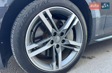 Седан Audi A4 2018 в  фото 44 Седан Audi A4 2018 в