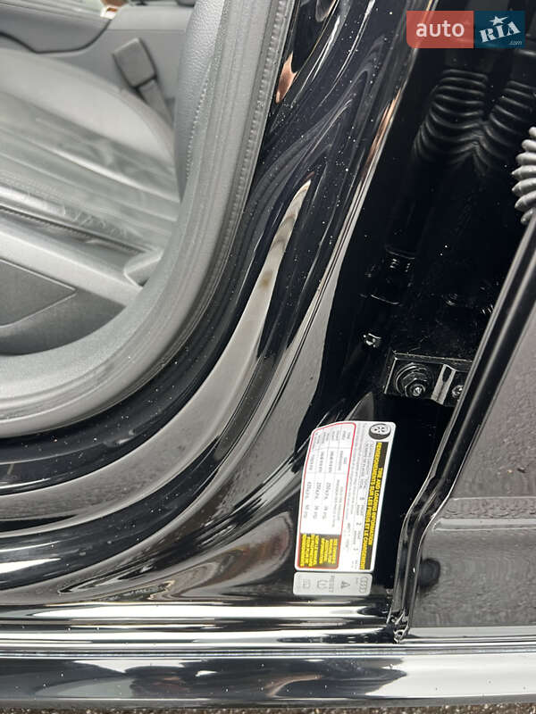 Седан Audi A4 2018 в Харкові