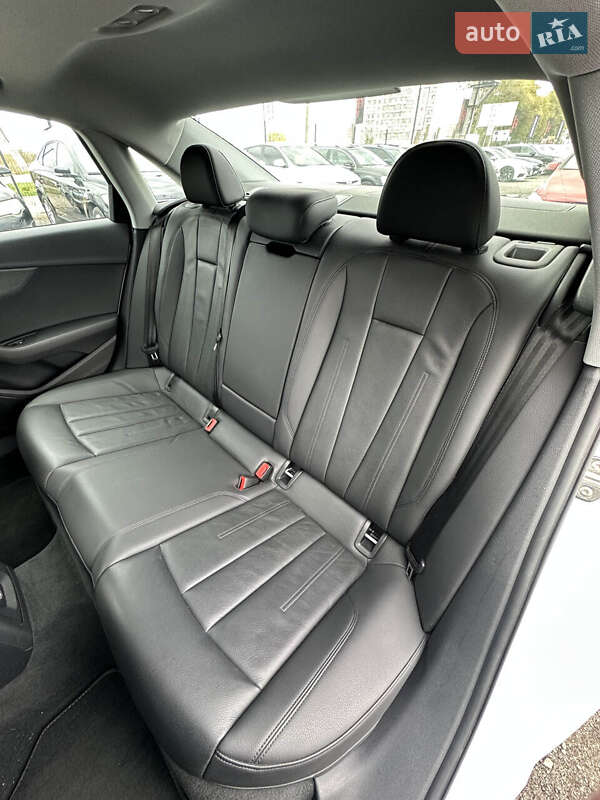Седан Audi A4 2019 в Білогородці