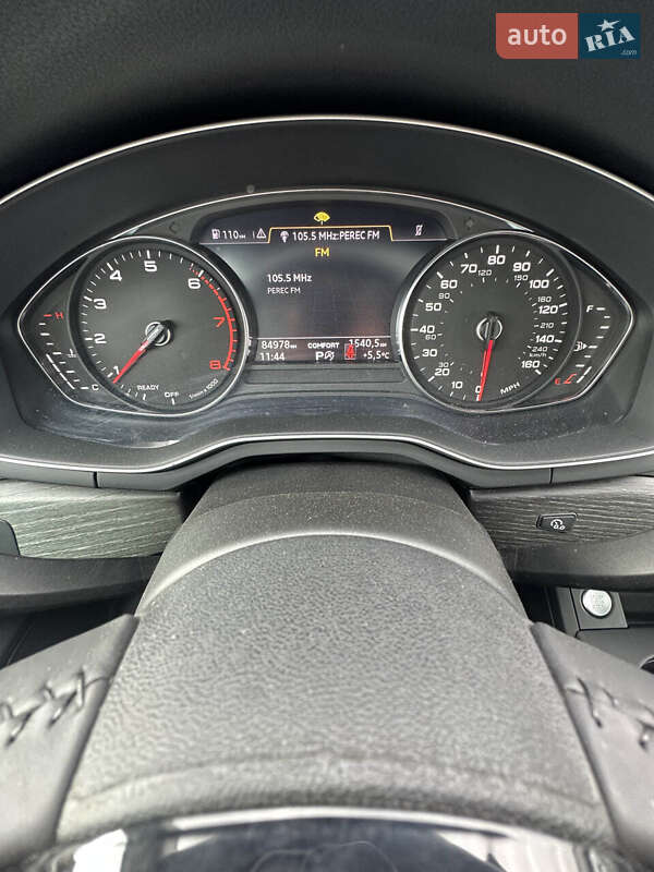 Седан Audi A4 2019 в Білогородці