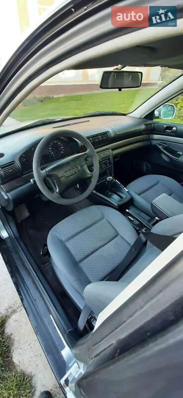 Седан Audi A4 1997 в Тернополе