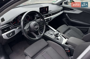Универсал Audi A4 2018 в 