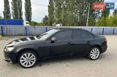 Седан Audi A4 2016 в 