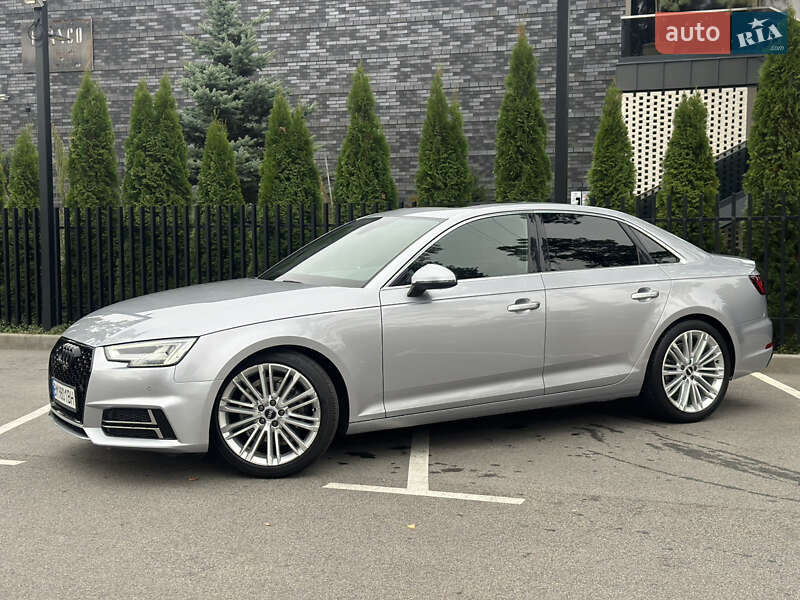 Седан Audi A4 2018 в Киеве