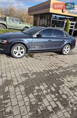 Седан Audi A4 2012 в 