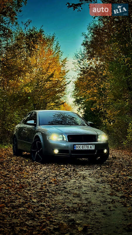 Седан Audi A4 2004 в Каменец-Подольском