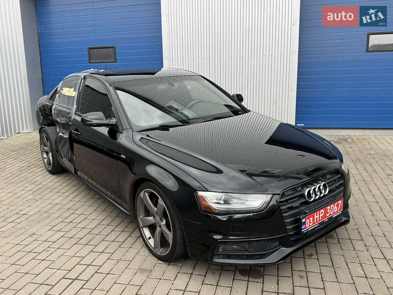 Седан Audi A4 2015 в Рівному