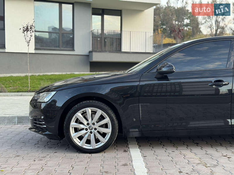 Седан Audi A4 2016 в Тернополі