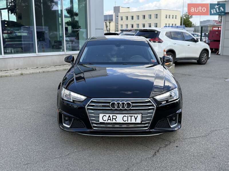 Седан Audi A4 2019 в Киеве