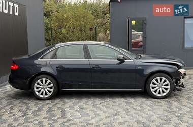 Седан Audi A4 2015 в Львове