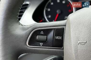 Седан Audi A4 2011 в  фото 23 Седан Audi A4 2011 в