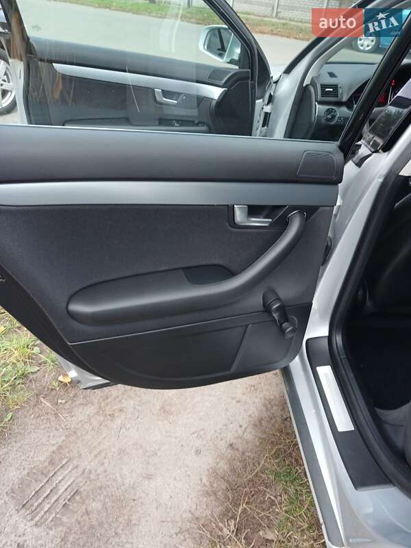 Универсал Audi A4 2006 в Хороле