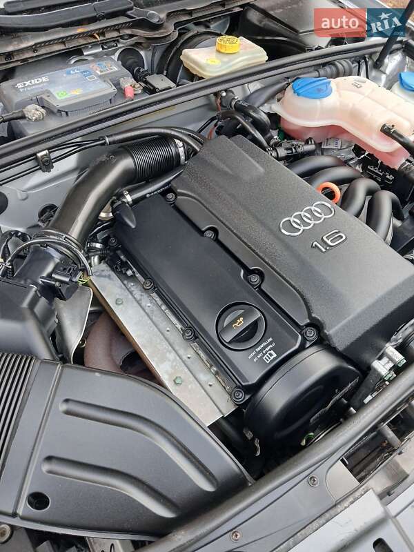 Универсал Audi A4 2006 в Хороле