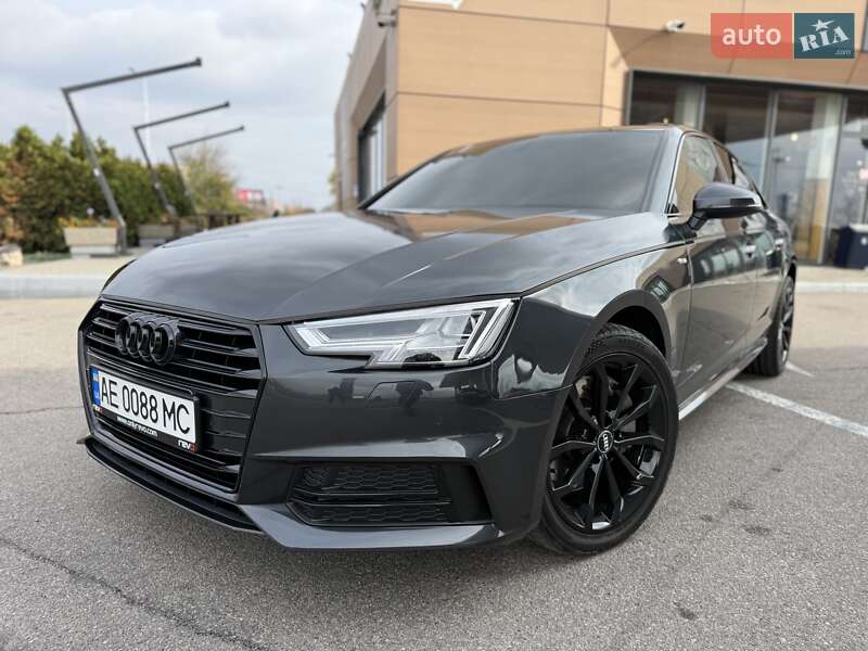 Седан Audi A4 2017 в Днепре