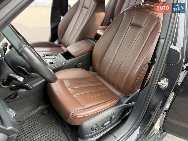 Седан Audi A4 2017 в Днепре