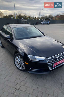 Седан Audi A4 2017 в Долині
