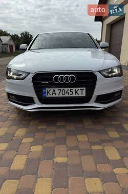 Седан Audi A4 2013 в 