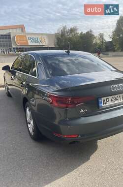 Седан Audi A4 2018 в 