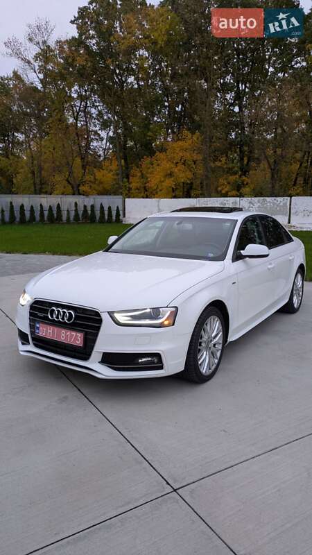 Седан Audi A4 2015 в Луцке