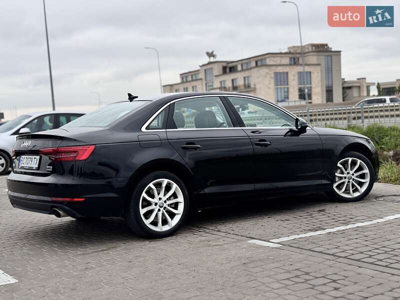 Седан Audi A4 2016 в Львове